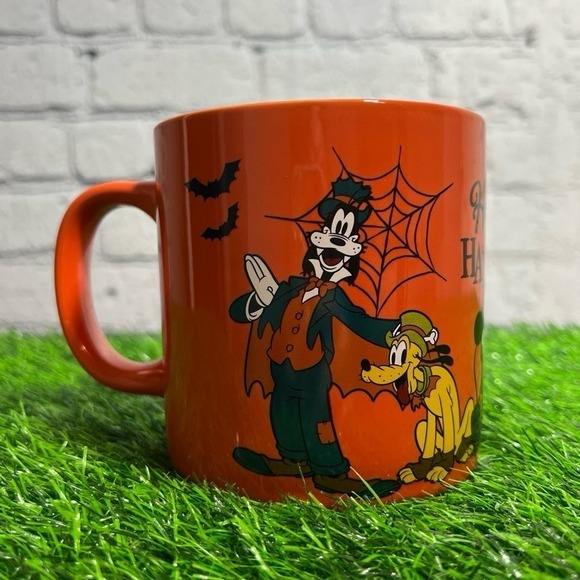 Disney Halloween Coffee Mug Cup Mickey Minnie Donald Daisy Pluto 20oz Ceramic - Picture 5 of 8